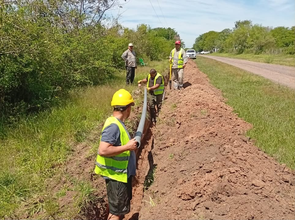 Colonias Unidas: SAMEEP avanza con la extensión de la red de agua potable en el Lote 7