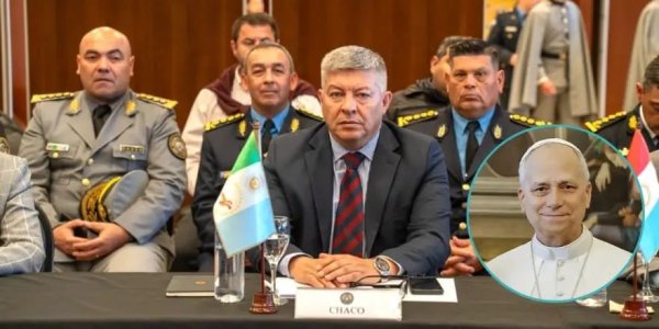 En San Juan, el Chaco expuso sus pol&iacute;ticas contra el delito y ofreci&oacute; efectivos para custodiar al Papa.