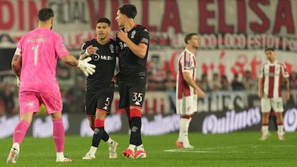River Plate perdi&oacute; 2-1 con Hurac&aacute;n y no pudo meterse en zona de clasificaci&oacute;n a los playoffs del Torneo Clausura
