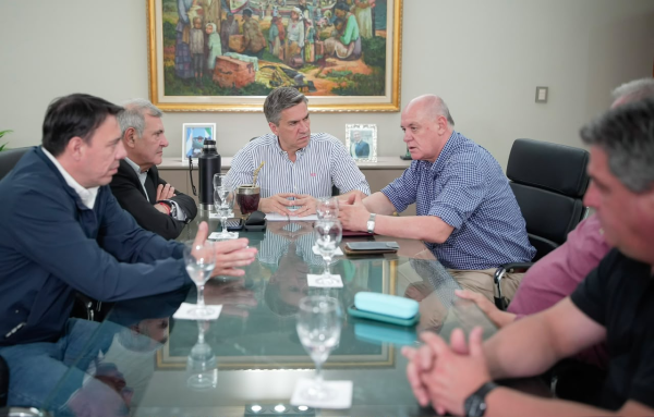El gobernador y el Intendente de Campo Largo avanzan en acuerdo pol&iacute;tico de trabajo conjunto