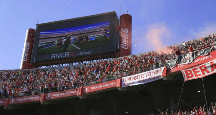 Problemas para River: le labraron un acta por exceder la capacidad de público permitido
