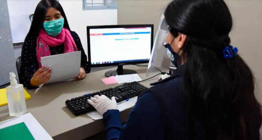 El 42% de los jóvenes del país no tiene trabajo y el 76% no cuenta con cobertura en salud 