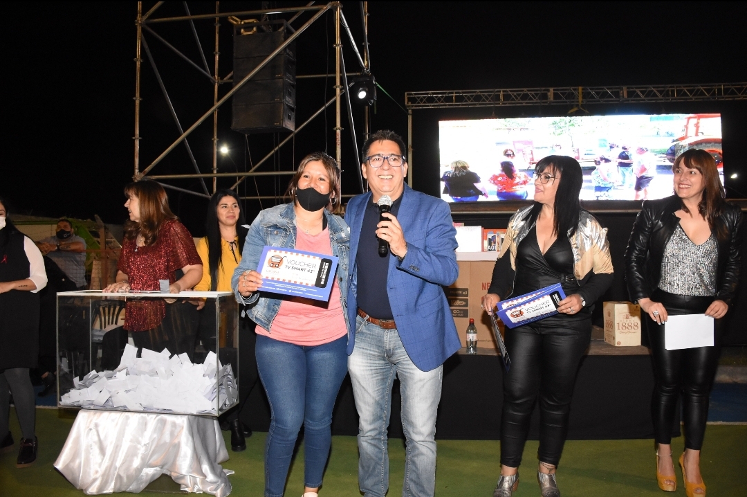 Se agasajó a más de 1500 trabajadoras municipales mamás en su día 