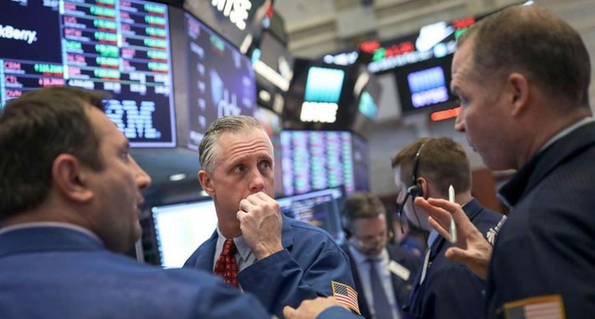 El riesgo país no deja de trepar y marcó un nuevo récord