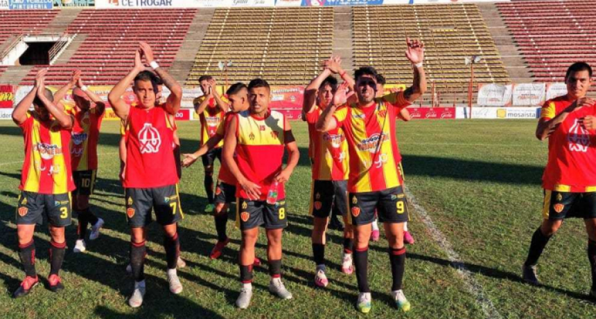 Sarmiento ganó 1 a 0 a Sportivo Belgrano y llega con chances de clasificar a los Play-offs en la última fecha