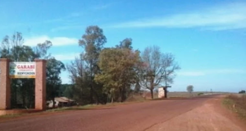 Corrientes: se abrió la puerta de una camioneta y un bebé de 9 meses falleció tras caer junto a otros dos menores