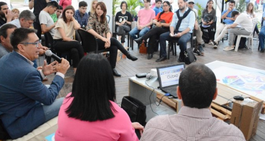 Gustavo Martínez: “Pensar Resistencia con una visión innovadora que permita potenciar el emprendedorismo”