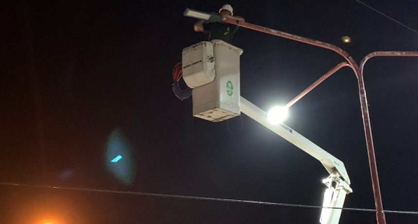 En Resistencia se colocó 160 nuevas luminarias led en la avenida Urquiza