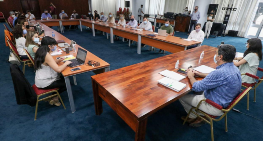 “Aquí nadie se toma vacaciones”: la orden que le dio Jorge Capitanich a su gabinete