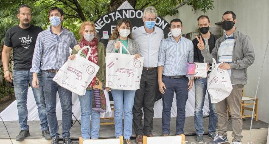 ''Nos llena de esperanza volver a tener un Estado que trabaja para disminuir la brecha tecnológica''