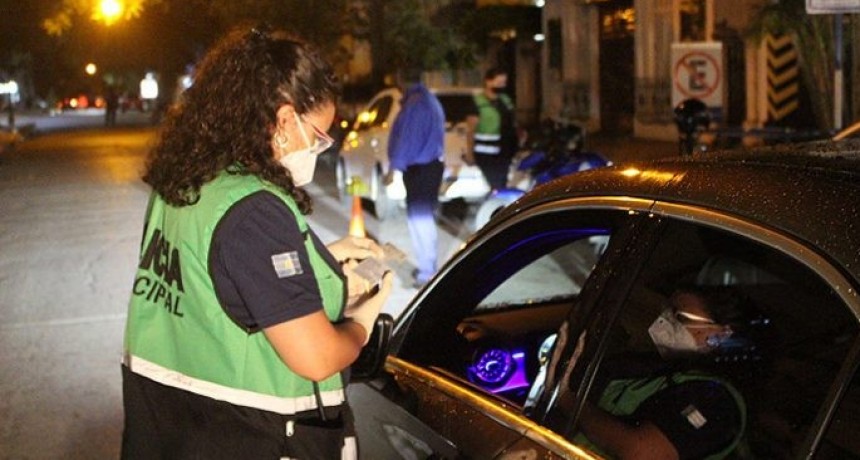 Recuerdan la documentación necesaria para circular en moto y auto