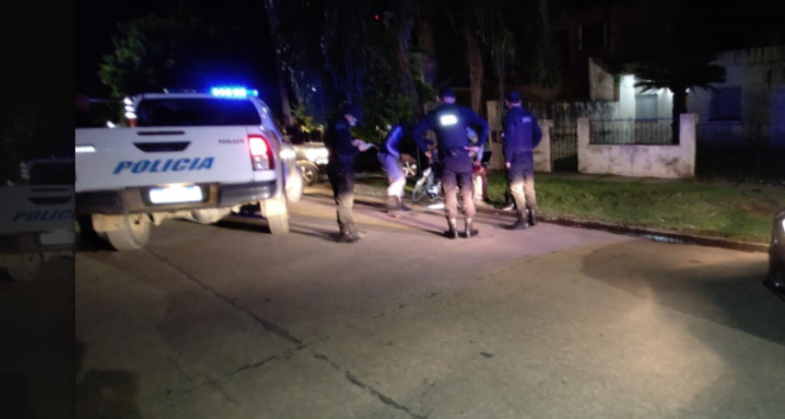 Un vecino chocó a un motochorro cuando le intentaba robar a una joven, el mismo resultó lesionado