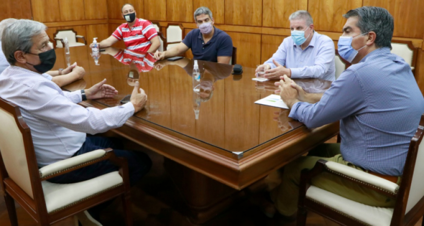 El Gobernador Capitanich se reunió con petroleros para ratificar el acompañamiento al sector