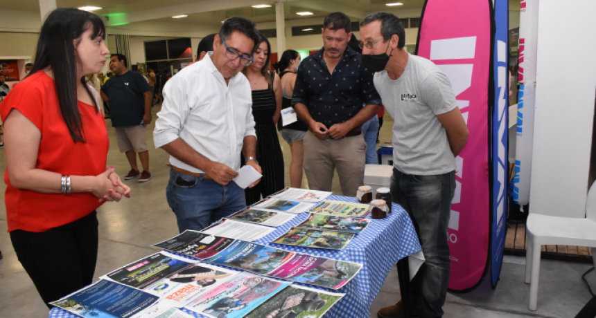 Gustavo Martínez participó de la Expo Turismo en el Domo del Centenario