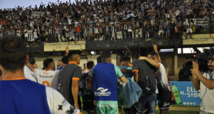 Chaco For Ever venció al candidato y llegó a la final por el ascenso