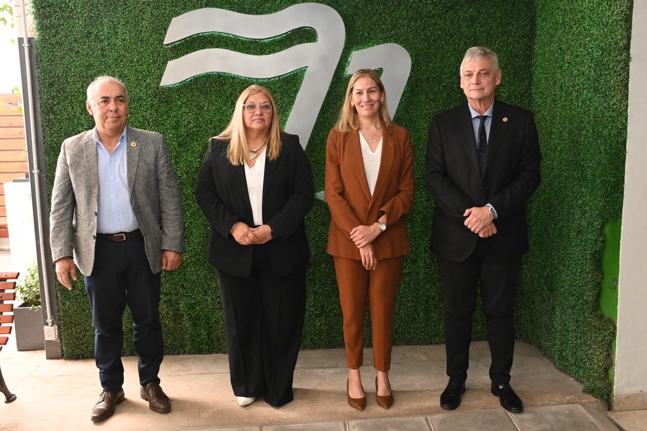 Convenio con la Universidad de la Cuenca del Plata para fortalecer la capacitación del personal legislativo del Chaco 