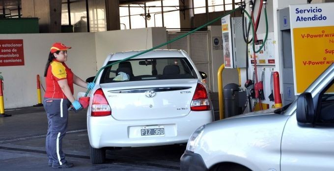 Gobierno postergó la actualización del Impuesto a los Combustibles Líquidos