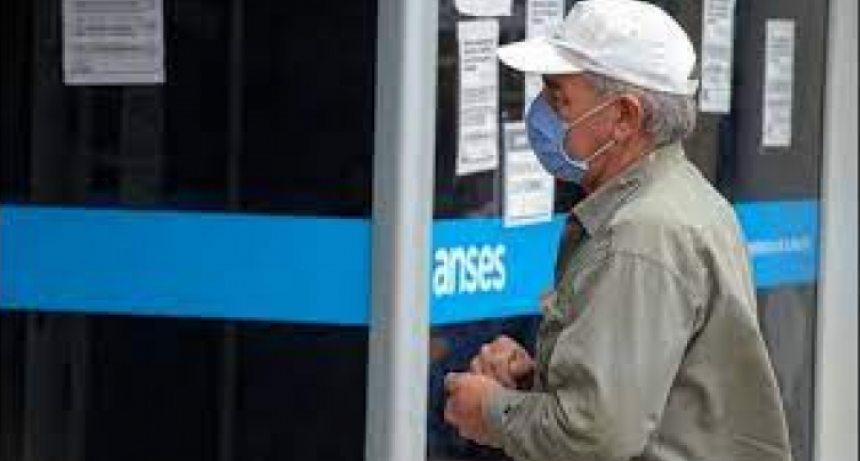 Oficializan bono a jubilados de 8000 pesos anunciado ayer por el Presidente