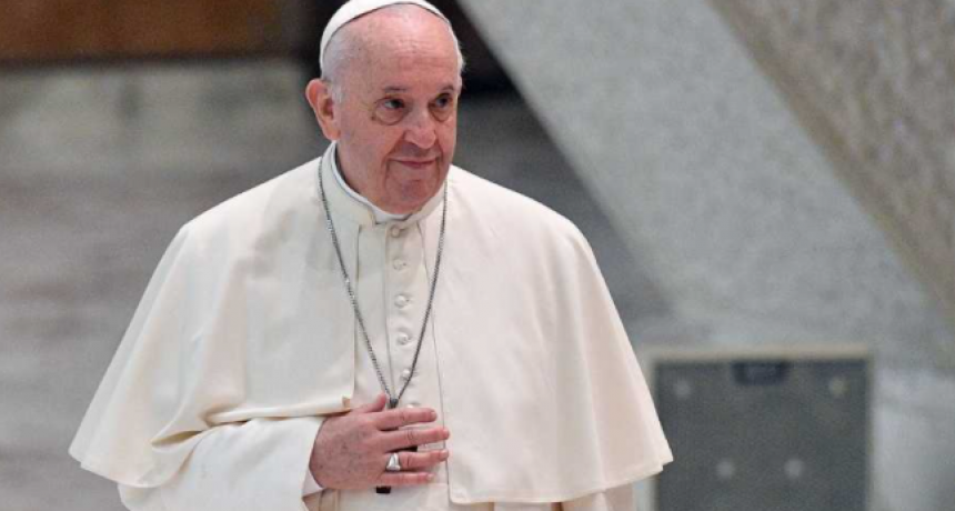 Francisco cumple 85 años y recibirá a refugiados de Asia y África  