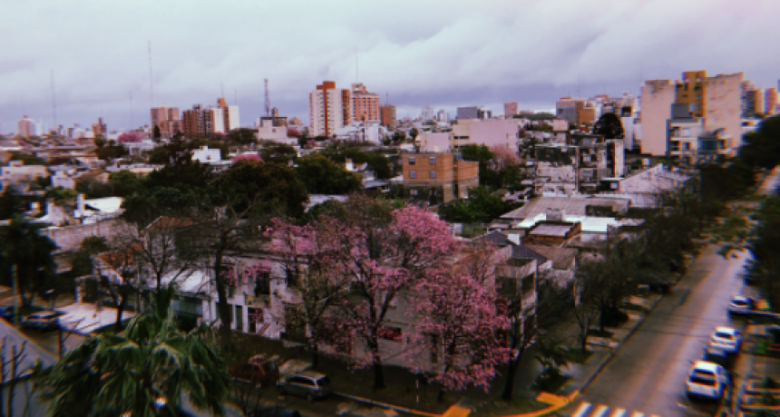 Alerta por tormentas y pronóstico de lluvias durante todo el día