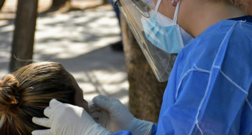 Son 404 los nuevos contagios y suman 1102 los activos, 4 están graves